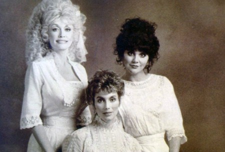 Trio: Dolly Parton, Emmylou Harris a Linda Ronstadt (Foto: archív)